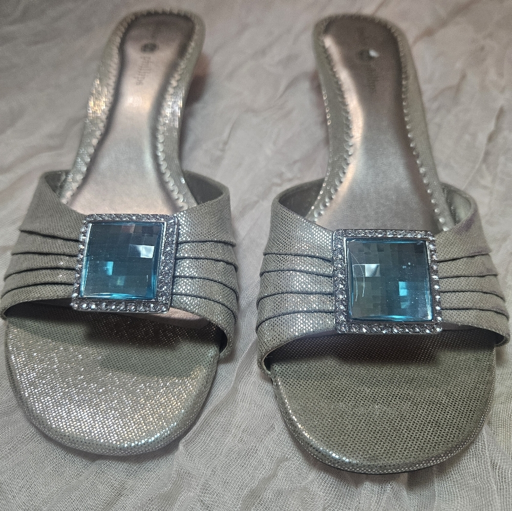 Elegant Silver Women's Slide Sandals